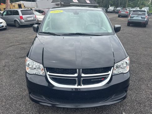 Used 2019 Dodge Grand Caravan SE image 18