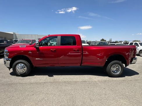 New 2026 RAM 3500 Laramie AWD/4WD image 3