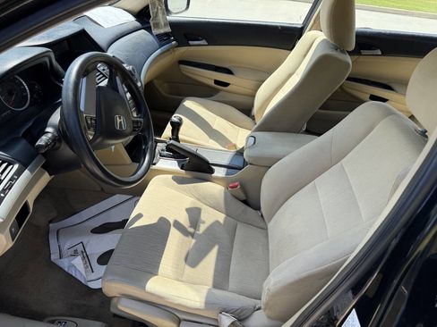 Used 2011 Honda Accord LX image 14
