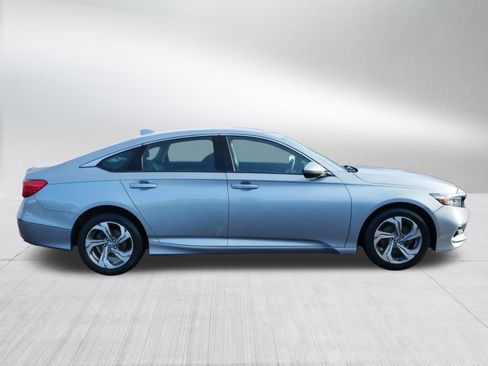 Used 2020 Honda Accord EX image 8