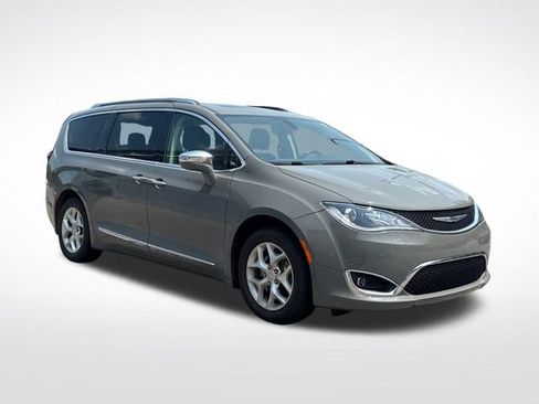 Used 2020 Chrysler Pacifica Limited FWD image 7