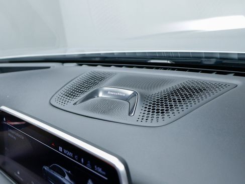 Used 2020 BMW ALPINA B7 xDrive w/ Luxury Rear Seating Package image 31