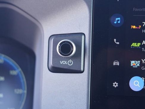 Certified 2024 Toyota Land Cruiser image 32