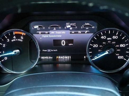 Used 2019 Ford F250 Lariat w/ Chrome Package AWD/4WD image 40