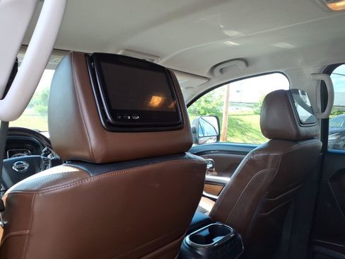 Used 2019 Nissan Titan Platinum Reserve w/ Platinum Utility Package AWD/4WD image 21
