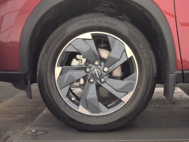 Certified 2026 Nissan Rogue SV w/ SV Premium Package FWD image 7