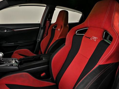 Used 2019 Honda Civic Type R image 18