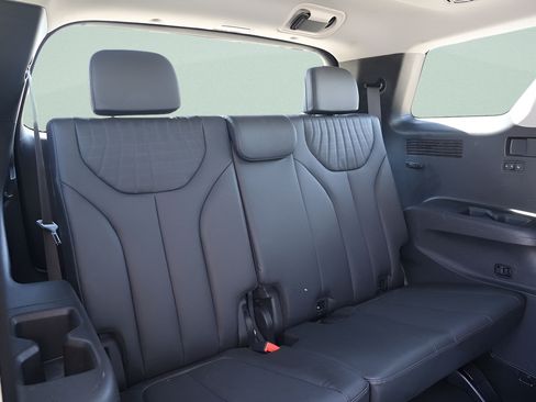 Certified 2023 Hyundai Palisade Limited AWD/4WD image 19