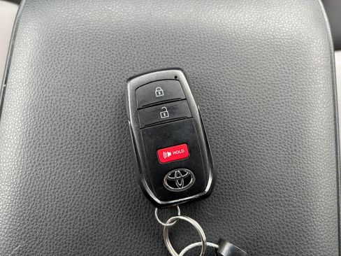 Used 2025 Toyota Tacoma SR image 21