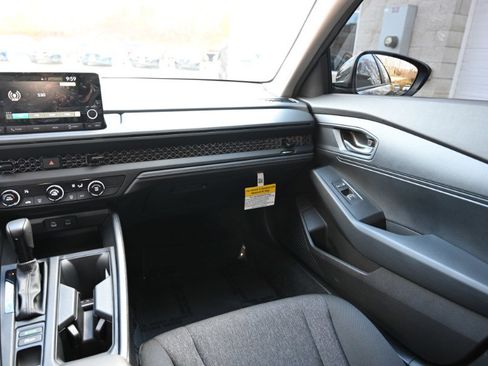 Used 2024 Honda Accord LX image 11