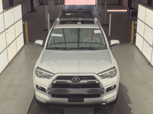 Used 2020 Toyota 4Runner Limited RWD image 14