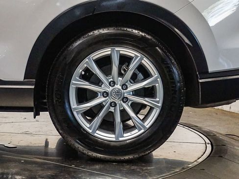 Used 2025 Honda CR-V EX image 10