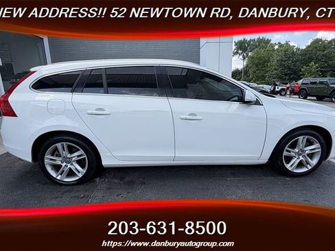 Used 2015 Volvo V60 T5 Premier AWD/4WD image 6
