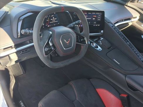 Used 2021 Chevrolet Corvette Stingray Premium Cpe w/ Z51 Performance Package RWD image 10