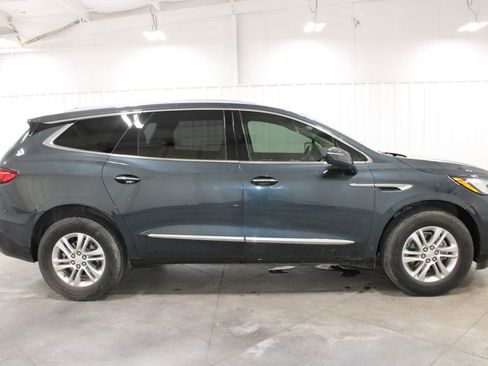 Used 2020 Buick Enclave Essence FWD image 11