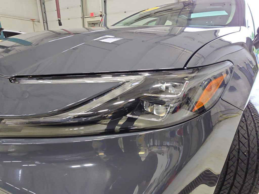 Used 2026 Toyota Camry XLE w/ Premium Plus Package AWD/4WD image 35