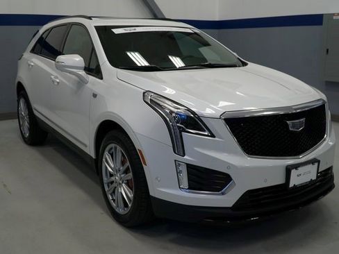 Certified 2022 Cadillac XT5 Sportv w/ Technology Package image 11