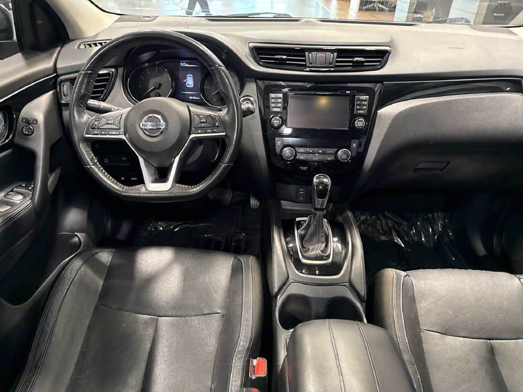 Used 2017 Nissan Rogue Sport SL w/ SL Premium Package AWD/4WD image 11