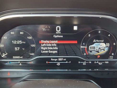 Used 2022 GMC Yukon SLT w/ SLT Premium Package image 23