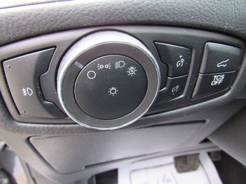 Used 2024 Ford Edge Titanium image 14