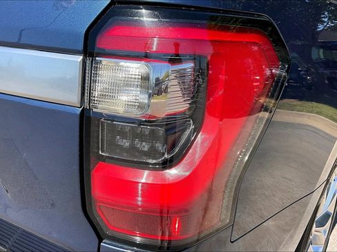 Used 2019 Ford Expedition Platinum image 36