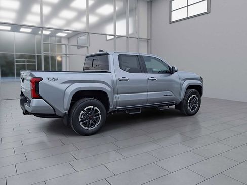 New 2026 Toyota Tacoma TRD Sport image 7