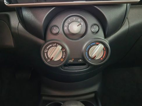 Used 2014 Nissan Versa S Plus FWD image 23