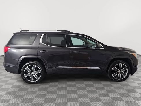 Used 2018 GMC Acadia Denali w/ Technology Package AWD/4WD image 9