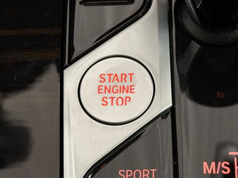 Used 2023 BMW X5 xDrive40i w/ M Sport Package image 23