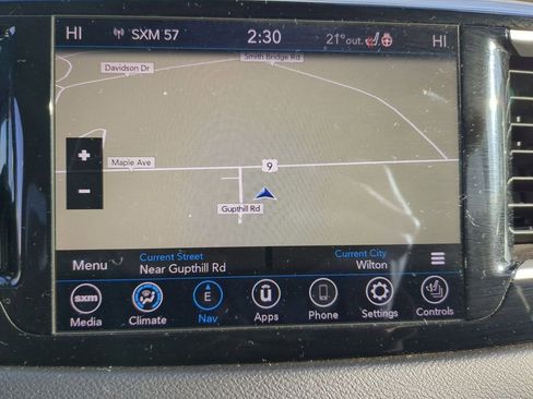 Used 2020 Chrysler Pacifica Touring-L image 20