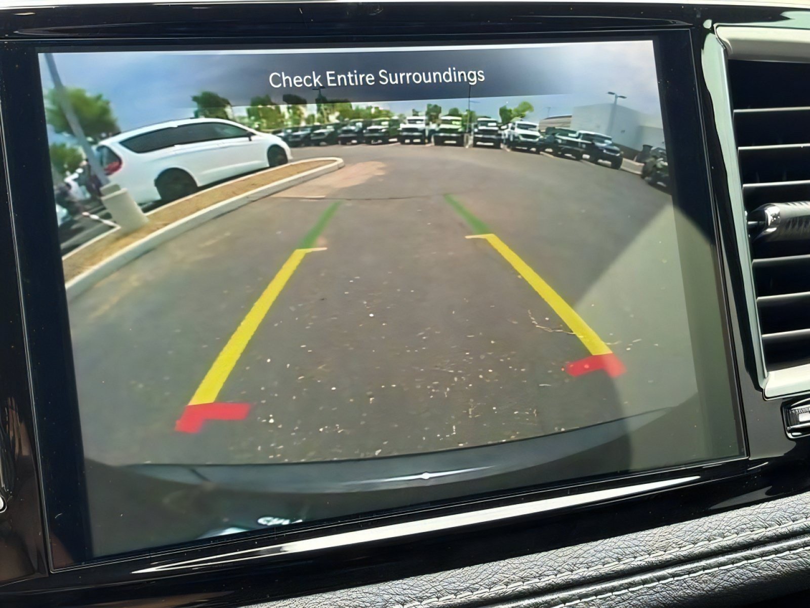 New 2027 Chrysler Pacifica Select FWD image 28