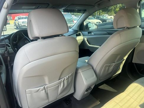 Used 2016 Hyundai Sonata SE FWD image 28