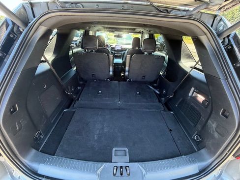 Used 2023 Ford Explorer ST-Line w/ Class IV Trailer Tow Package AWD/4WD image 29
