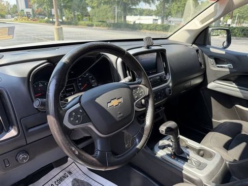 Used 2021 Chevrolet Colorado LT w/ Fleet Safety Package RWD image 13