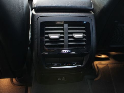 Used 2023 BMW X4 xDrive30i w/ M Sport Package image 38