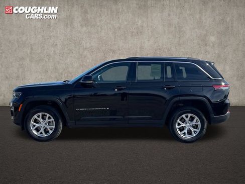 Used 2023 Jeep Grand Cherokee Limited AWD/4WD image 4