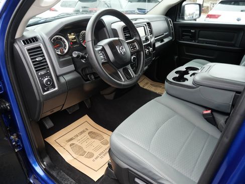 Used 2017 RAM 1500 Express image 9