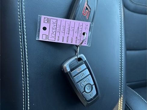 Used 2020 Ford Explorer ST w/ ST Street Pack image 21