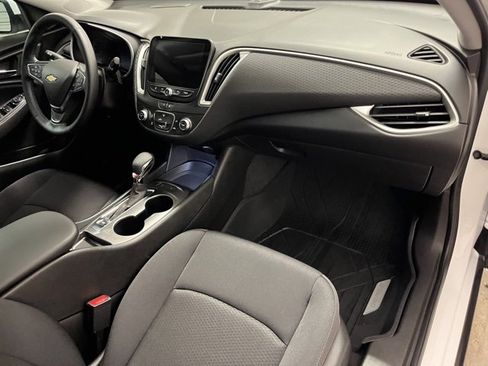 Used 2024 Chevrolet Malibu RS image 15