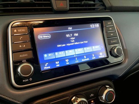 Used 2025 Nissan Versa SV FWD image 6