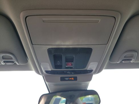 Certified 2025 Honda Accord SE image 30