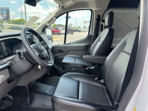 Used 2025 Ford Transit 150 Low Roof w/ Load Area Protection Package RWD image 5