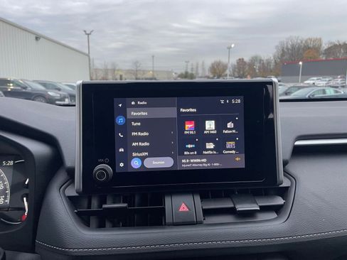 Used 2025 Toyota RAV4 XLE image 21