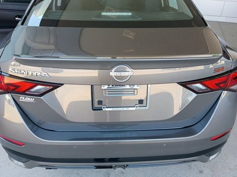Used 2025 Nissan Sentra SR FWD image 14