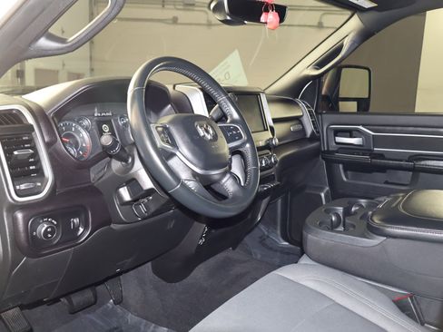Used 2024 RAM 2500 Big Horn image 2