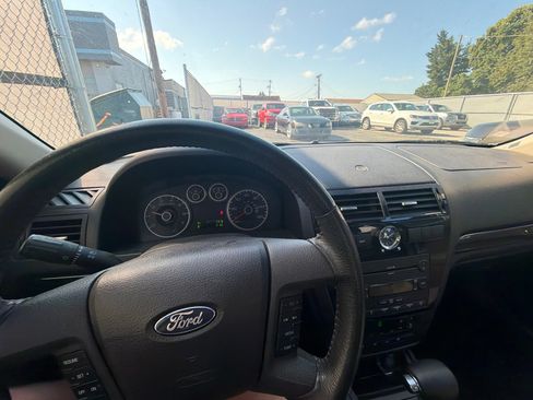 Used 2006 Ford Fusion SEL FWD image 6