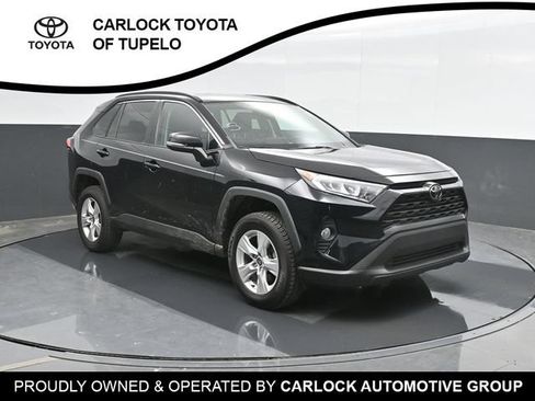 Used 2021 Toyota RAV4 XLE FWD image 6