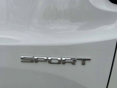 Used 2020 Jeep Renegade Sport w/ Sport Appearance Group AWD/4WD image 37
