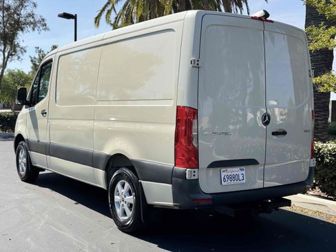 Used 2022 Mercedes-Benz Sprinter 1500 image 15