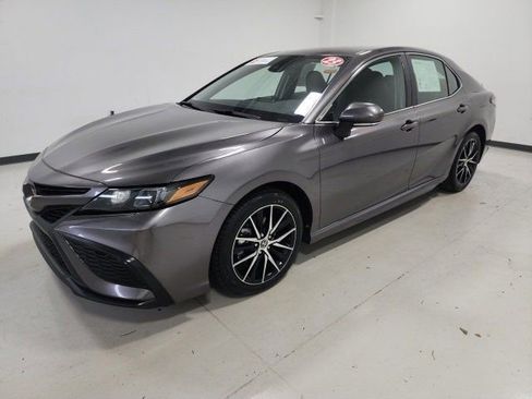 Certified 2023 Toyota Camry SE image 8